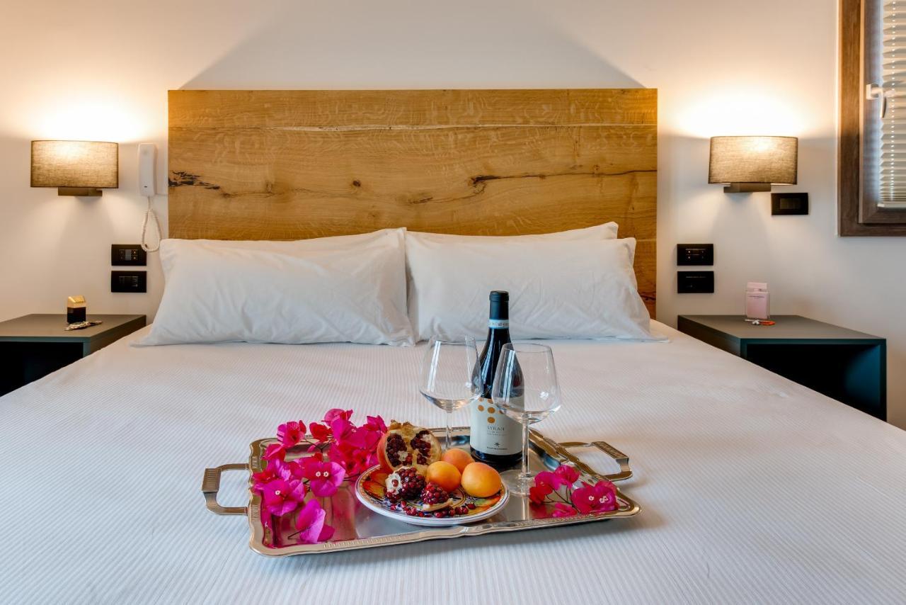 Roccaregina Hotel 夏卡 外观 照片
