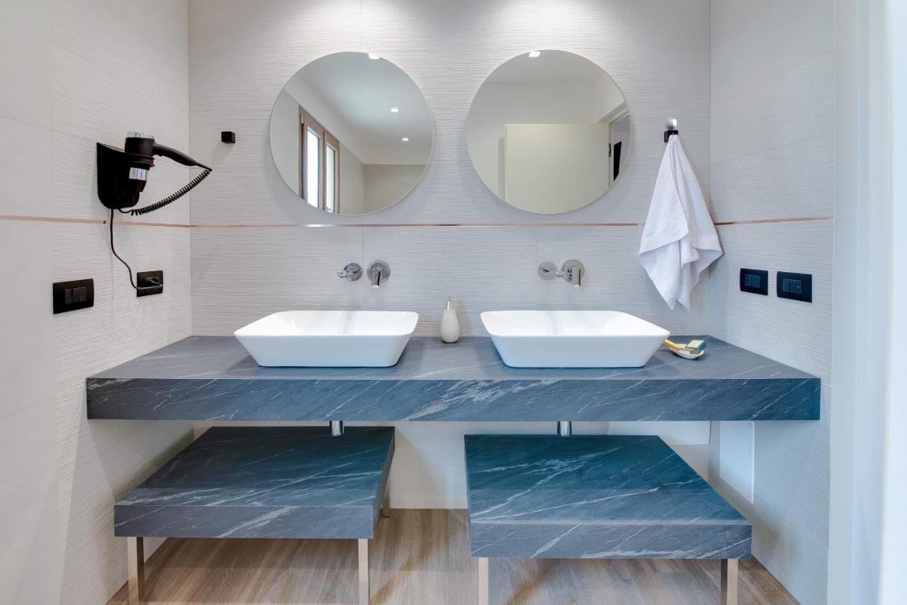 Roccaregina Hotel 夏卡 外观 照片