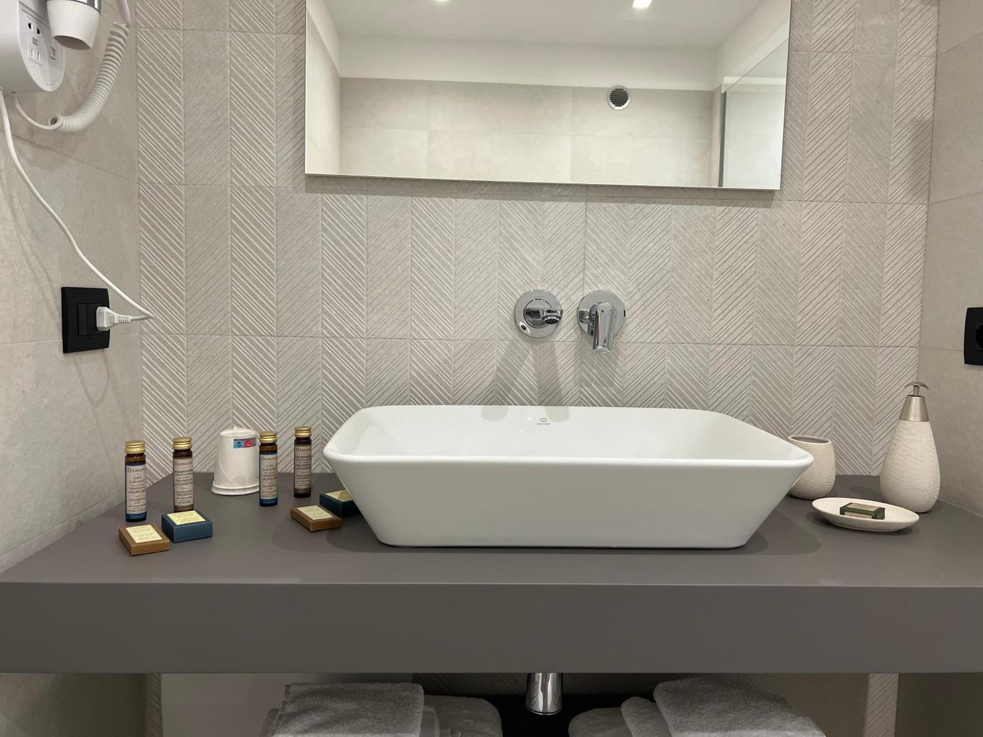 Roccaregina Hotel 夏卡 外观 照片
