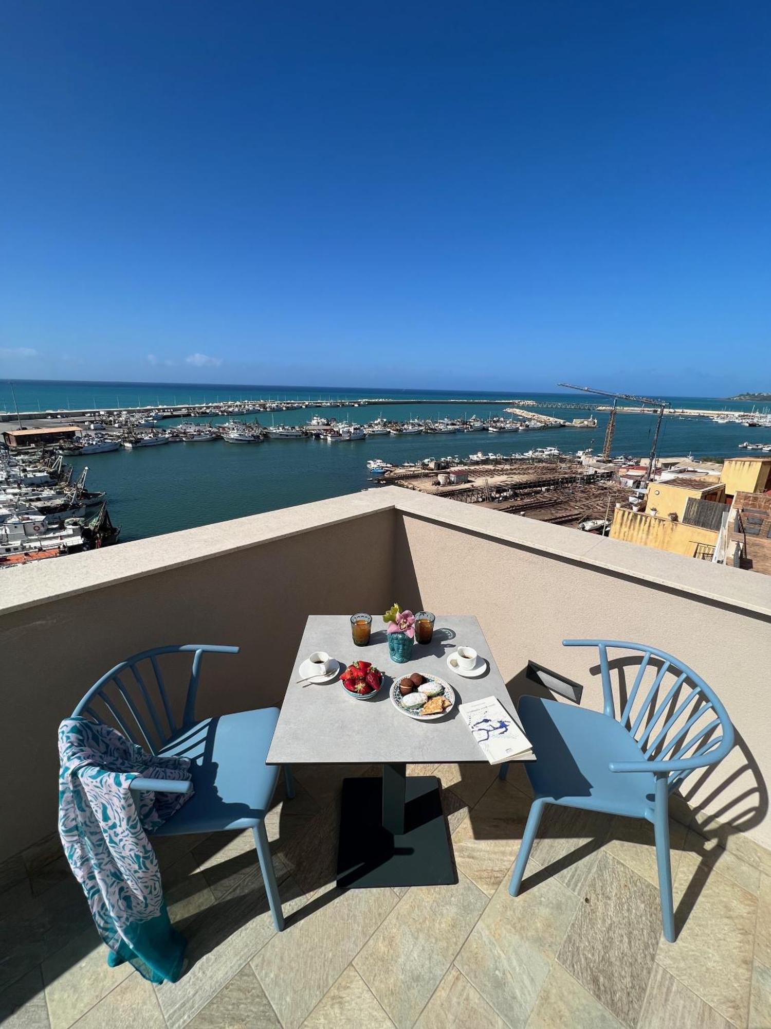 Roccaregina Hotel 夏卡 外观 照片