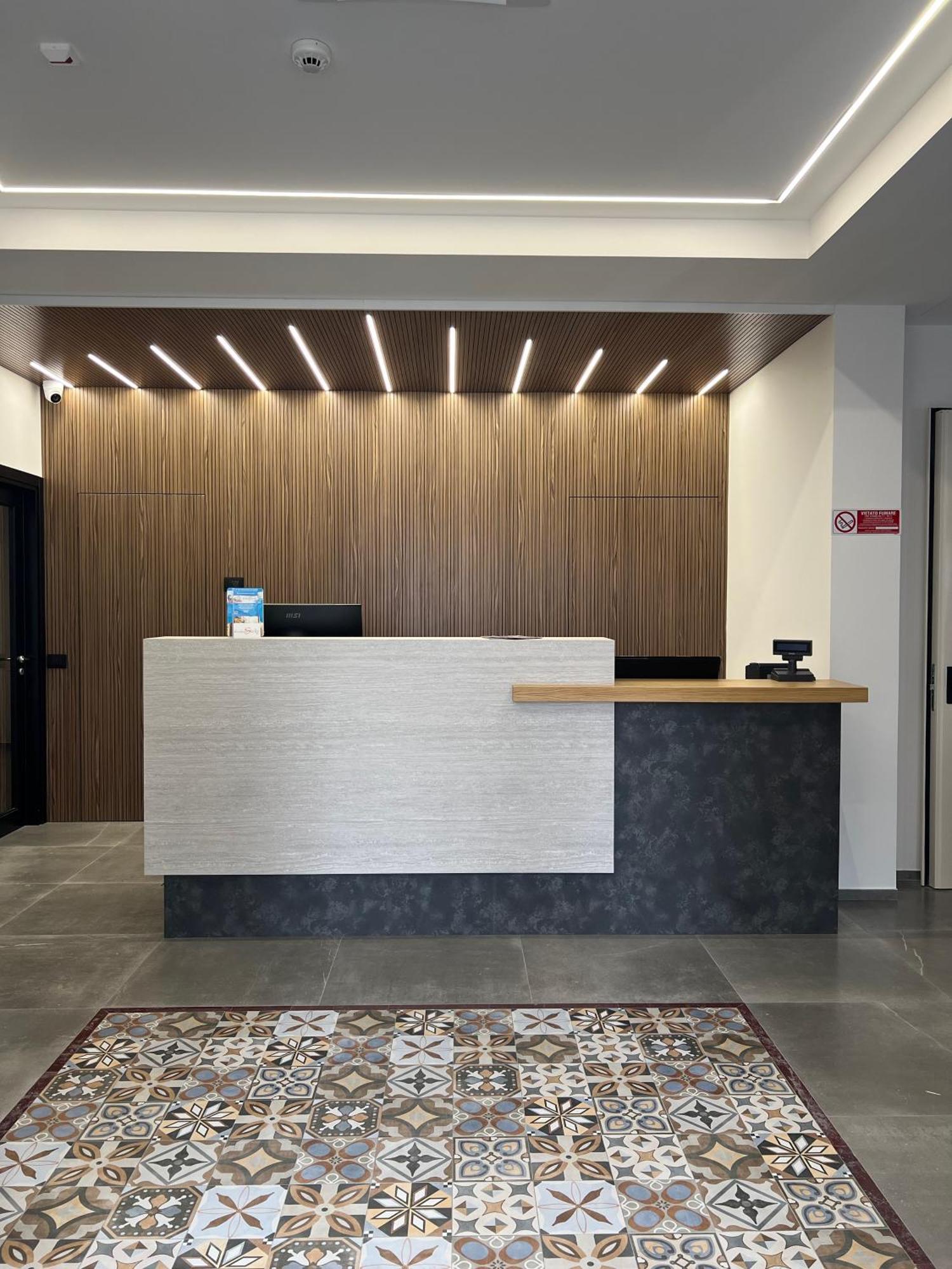 Roccaregina Hotel 夏卡 外观 照片